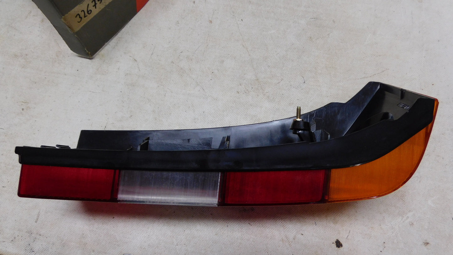 Rückleuchte Glas Rücklichtglas rechts 326756 Fiat 127