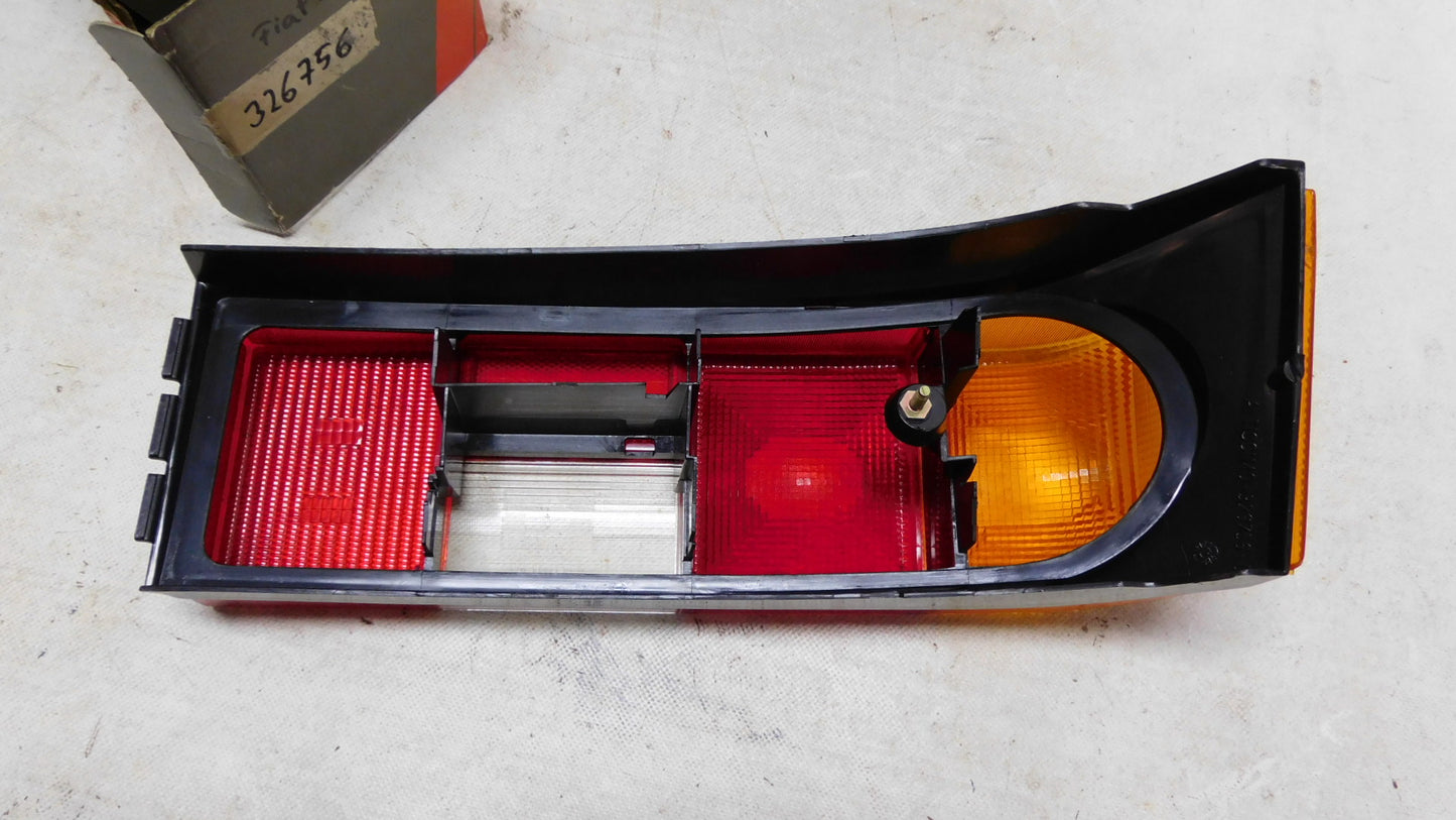 Rückleuchte Glas Rücklichtglas rechts 326756 Fiat 127