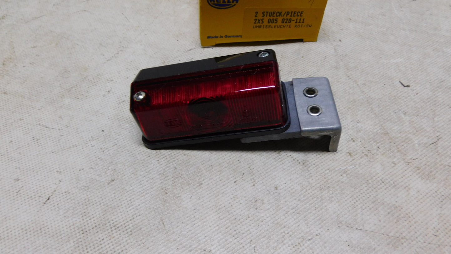 Umrissleuchte schwarz rot 2XS005020-111 Hella Scania Fruehauf
