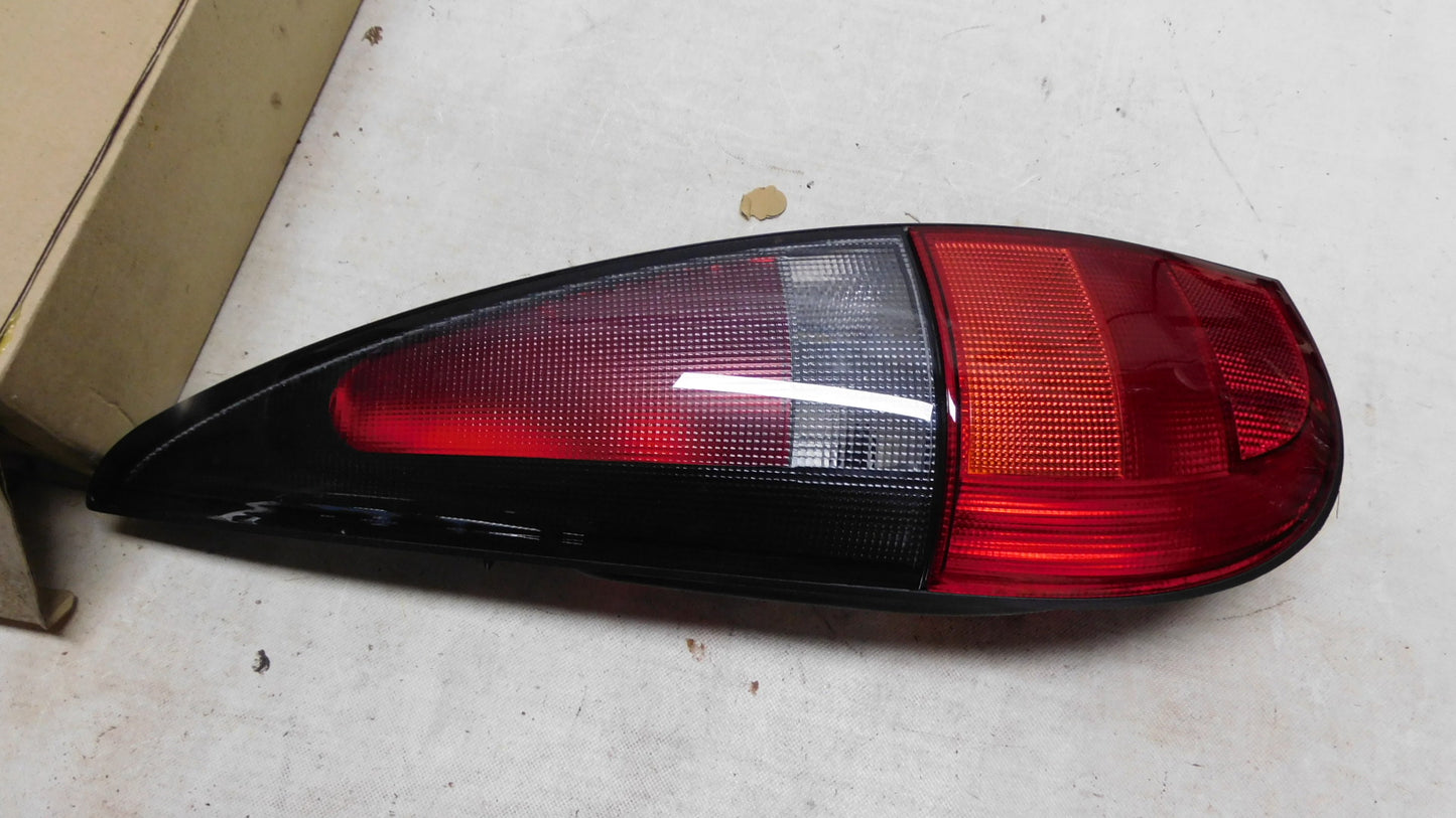 Rückleuchte links 7701040958 Renault Laguna 1 Grandtour 1994-2001