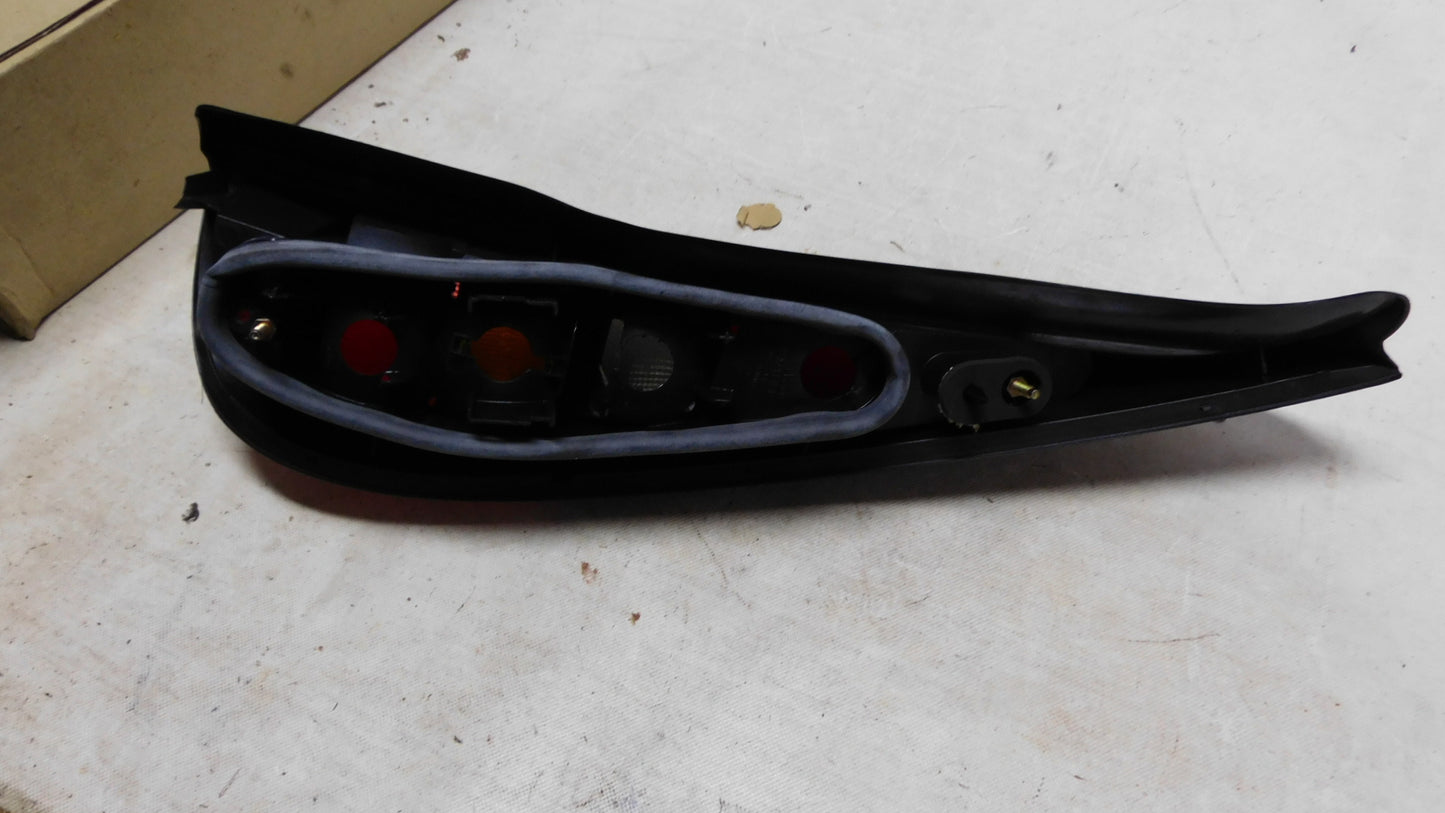 Rückleuchte links 7701040958 Renault Laguna 1 Grandtour 1994-2001