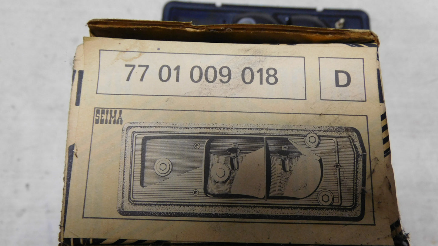 Lampenträger Rücklicht 7701009018 Renault 12