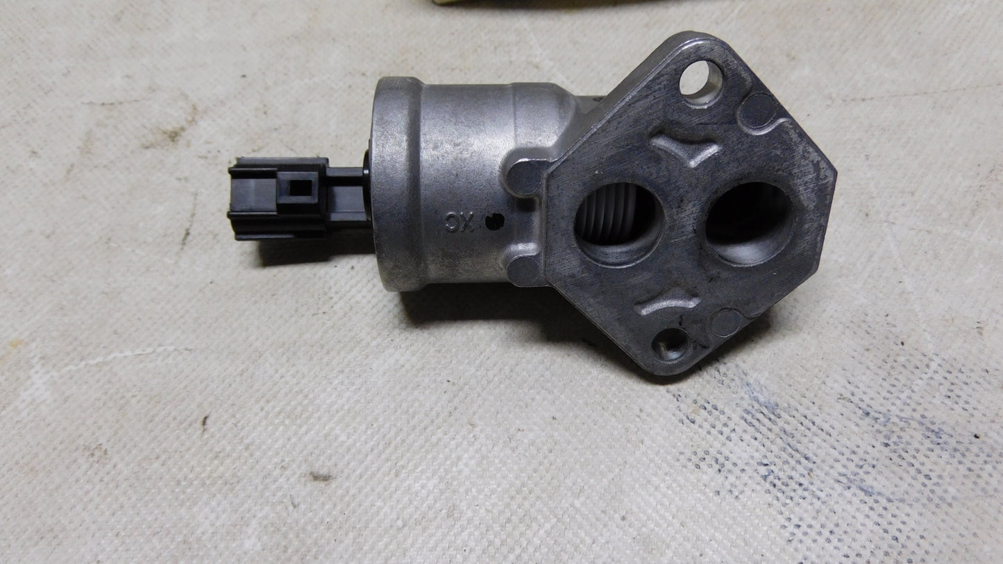Leerlaufregler Leerlaufregelventil elektrisch 1030996 Ford Fiesta Puma