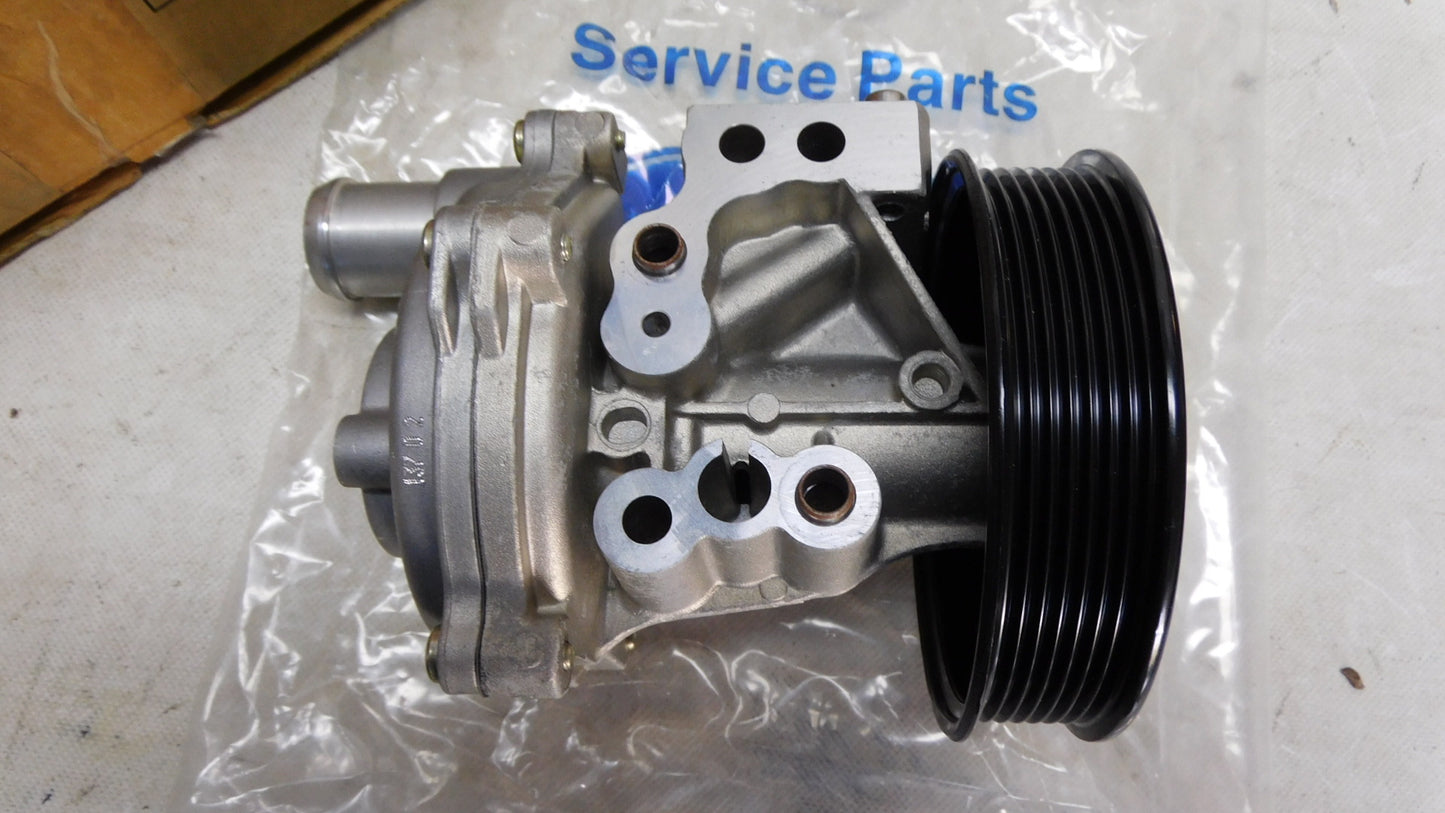 Wasserpumpe 1096556 mit Gehäuse Ford Transit MK5 MK6
