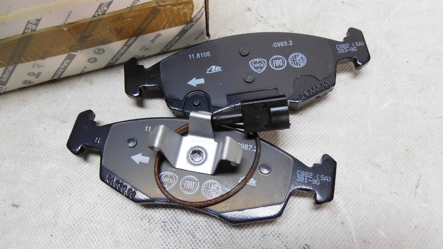 Bremsbelagsatz mit integriertem Verschleißwarnkontakt 77366537 Fiat 500 Punto