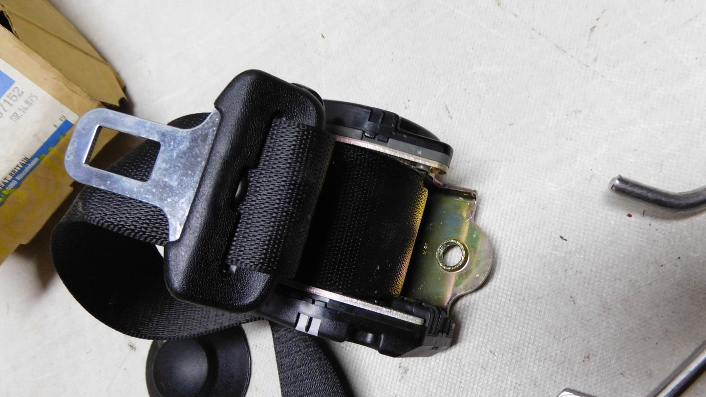 Sicherheitsgurt vorne rechts 0198067 90007152 Opel Kadett E 3Türig CC Caravan
