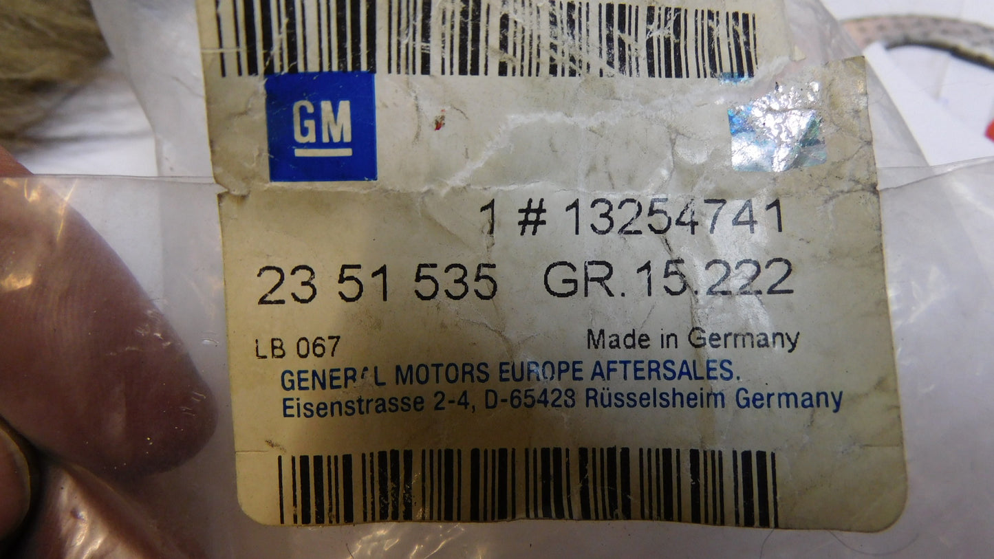 Halter Laderaumnetz rechts 2351535 13254741 Opel Zafira B