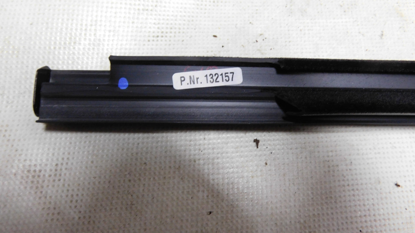 Blende Türleiste Fensterleiste 154497 13351082 Opel Adam