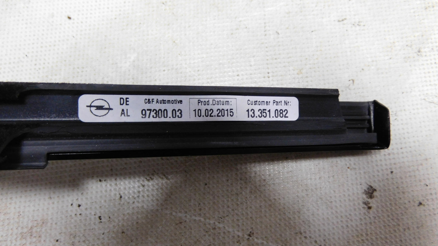 Blende Türleiste Fensterleiste 154497 13351082 Opel Adam