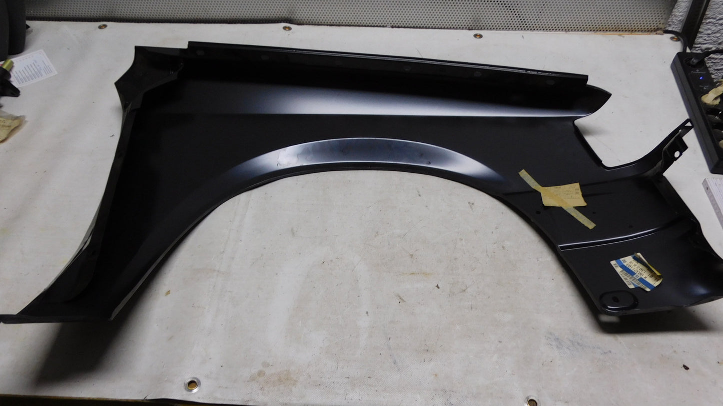 Kotflügel links 1101130 90321103 Opel Corsa A ab Fgst.