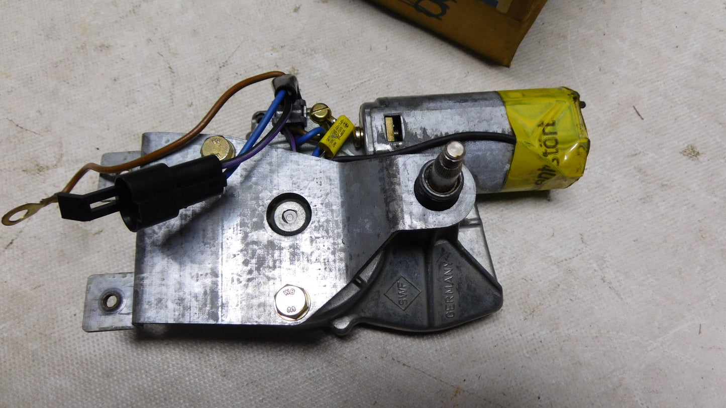 Wischermotor Scheibenwischermotor hinten 1273053 90242021 Opel Kadett E Caravan