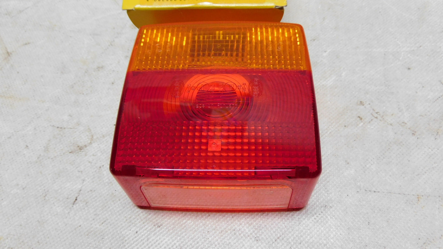 Lichtscheibe Heckleuchte 9EL129519001 Hella Holder Volvo Kässbohrer Scania Grimme