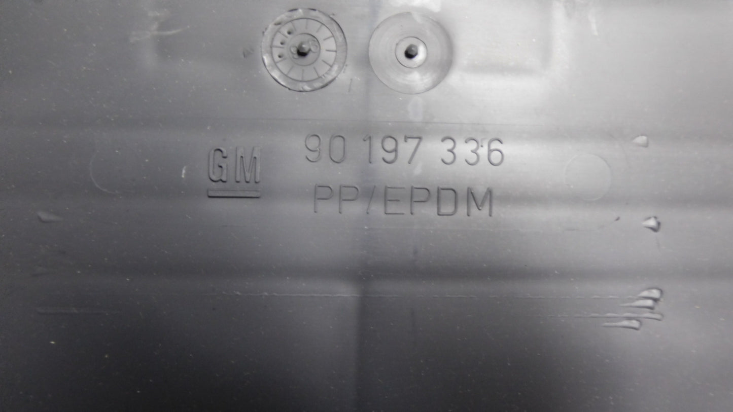 Stoßstange Verkleidung hinten 1404065 90350802 Opel Kadett E Stufenheck T85