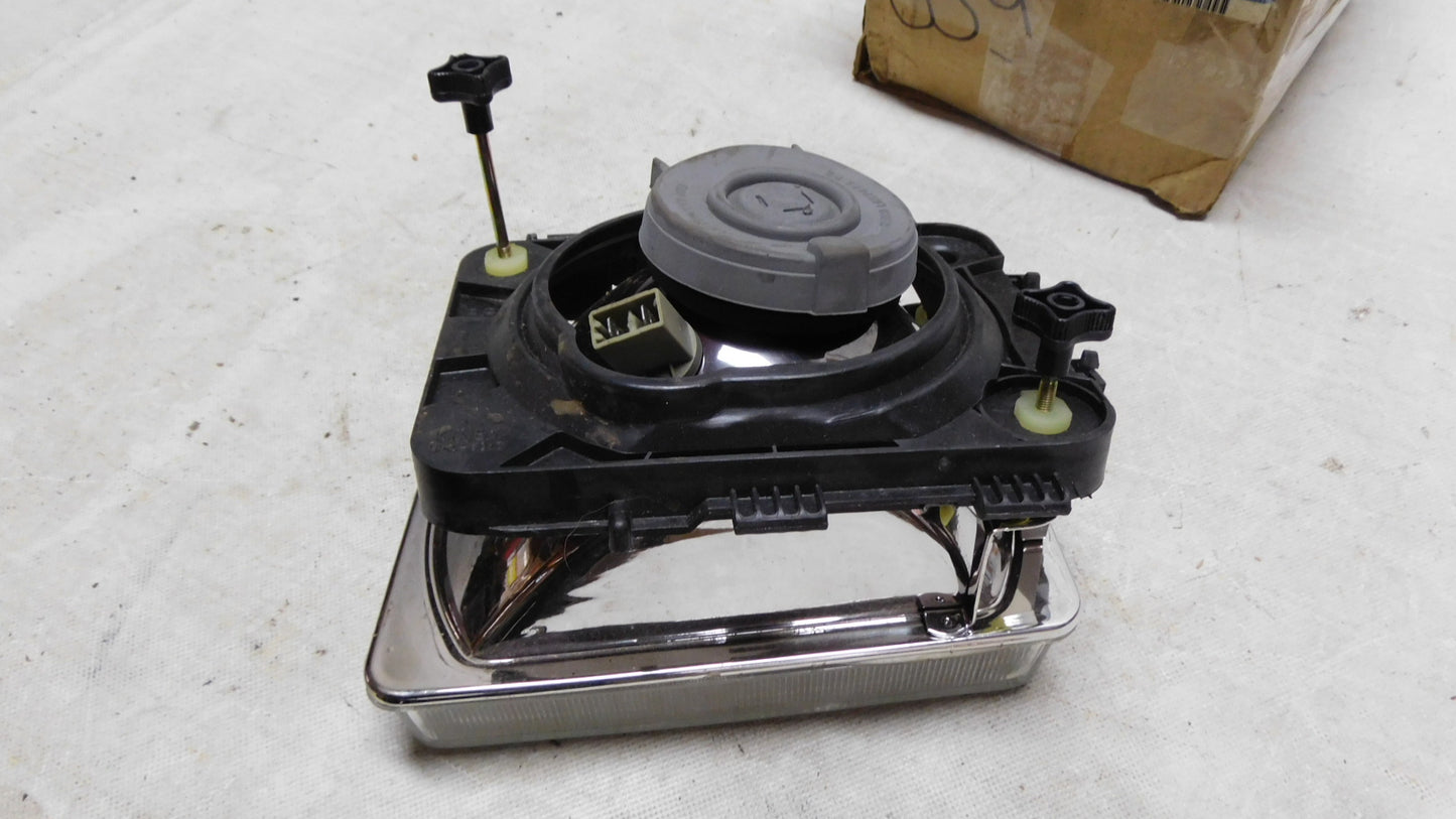 Hauptscheinwerfer Scheinwerfer rechts 1216339 90273110 Opel Corsa A