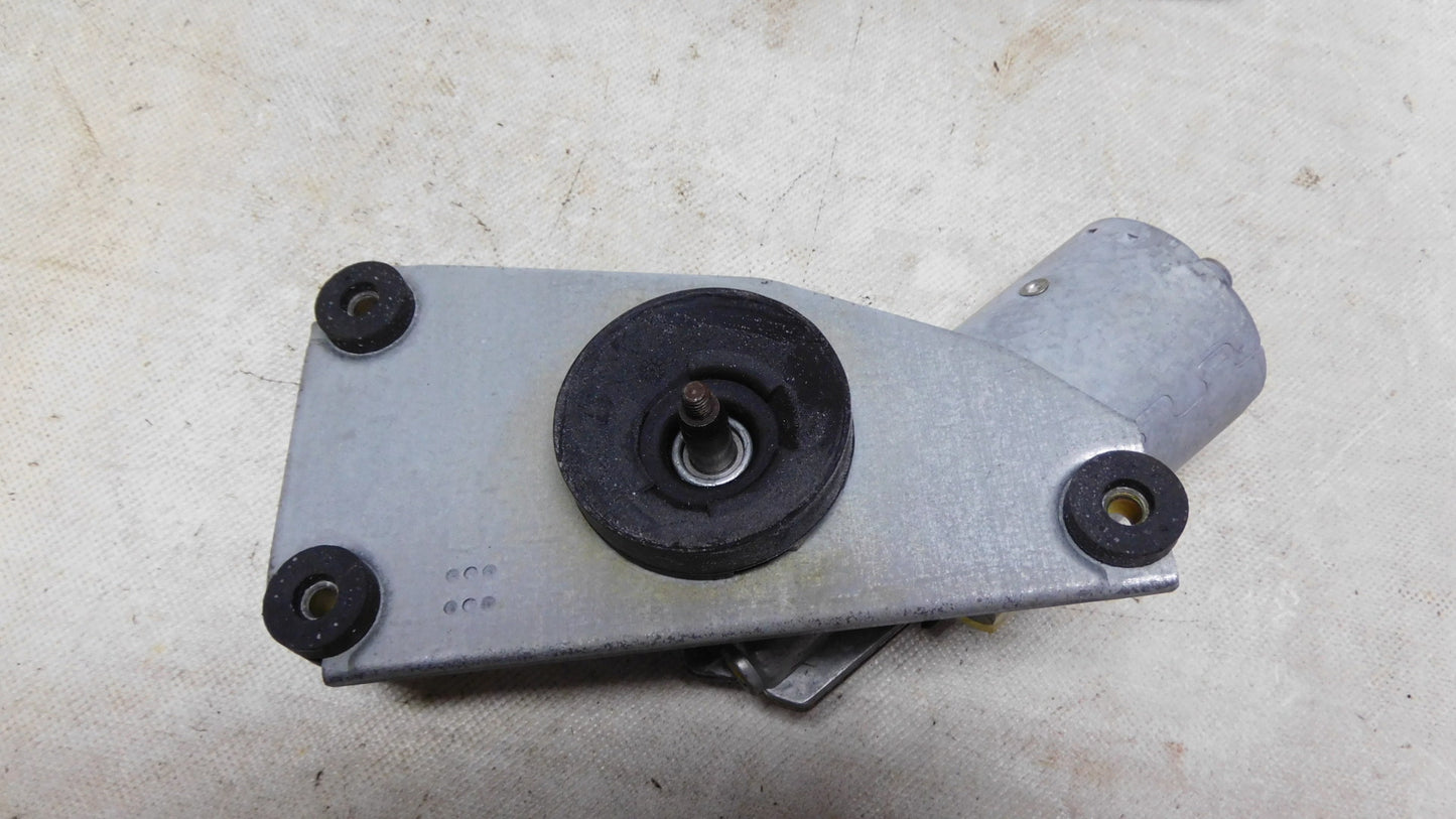 Scheibenwischermotor Wischmotor vorne 1270073 90069251 Opel Kadett D