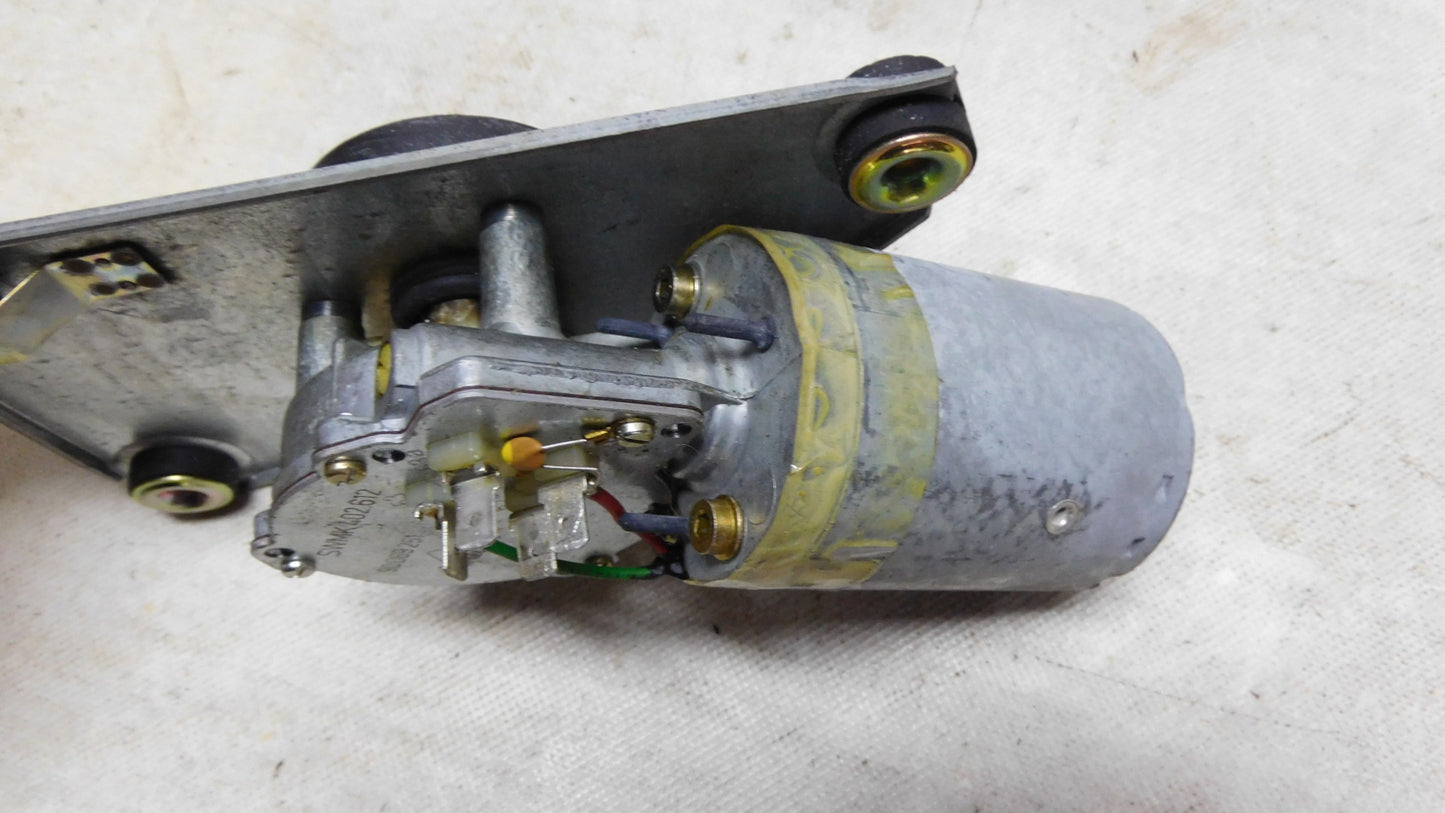 Scheibenwischermotor Wischmotor vorne 1270073 90069251 Opel Kadett D