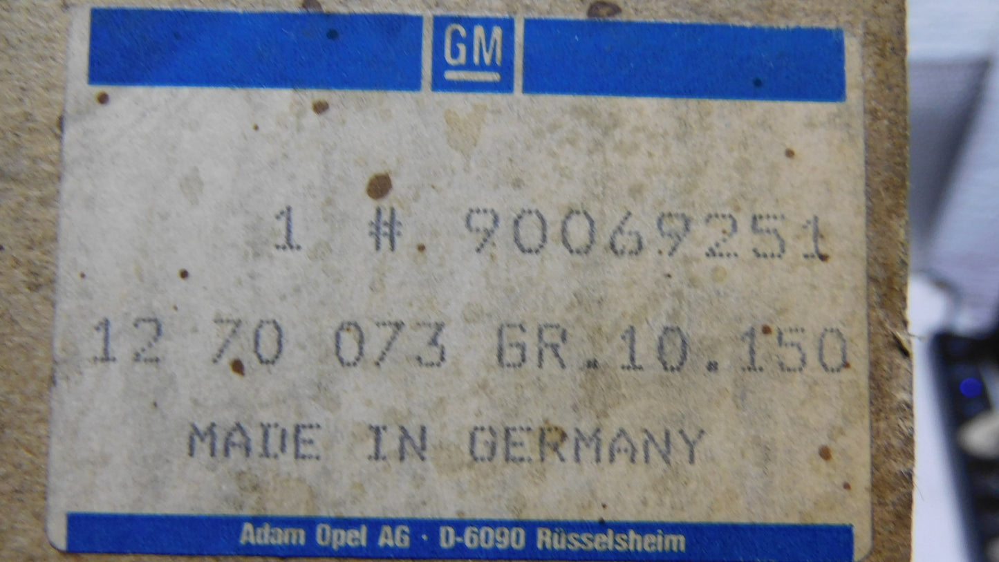 Scheibenwischermotor Wischmotor vorne 1270073 90069251 Opel Kadett D