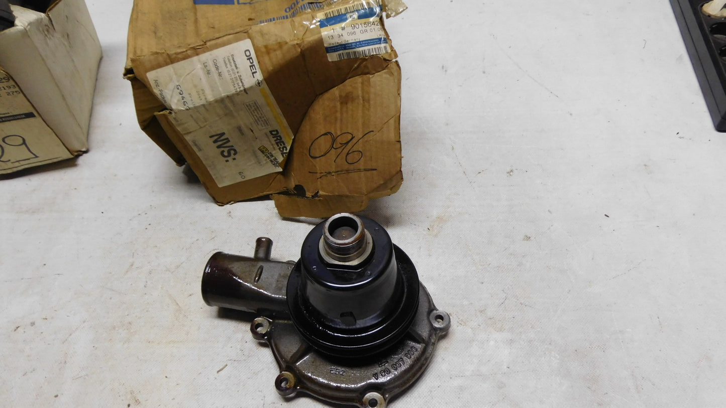 Wasserpumpe 1334096 90156428 Opel Monza Rekord Senator 1.7 1.9 2.0 2.0 E 2.2 E