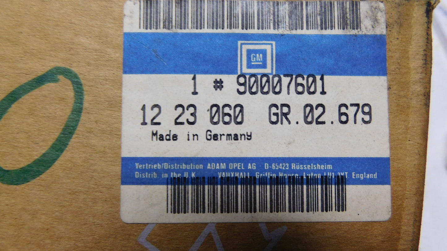 Heckleuchte Rückleuchte links 1223060 90007601 Opel Kadett E GSi
