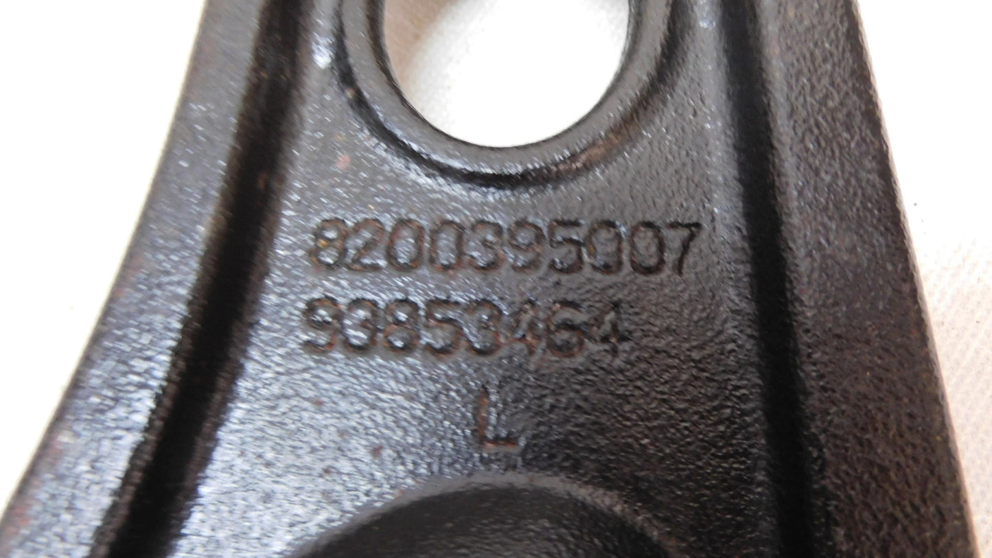 Lenker Querlenker links unten 4421647 93862136 Nissan Primastar Opel Vivaro Renault Trafic