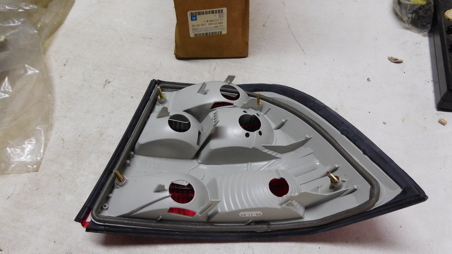 Rückleuchte Heckleuchte links 6223161 90512717 Opel Vectra B J96