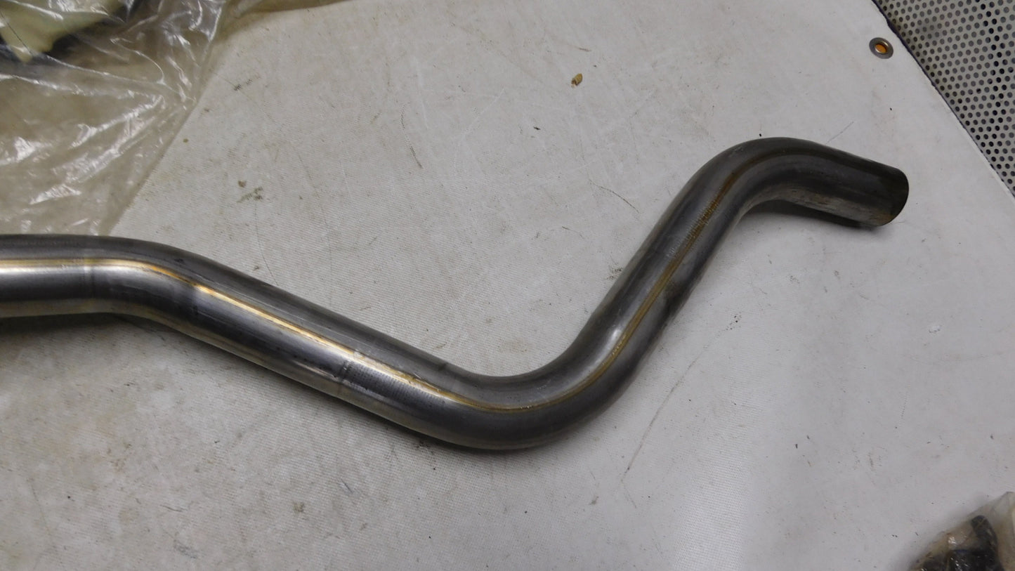 Auspuff Mitteltopf Mittelschalldämpfer 5852812 90448221 Opel Astra F 1,8 2,0 16V Kombi