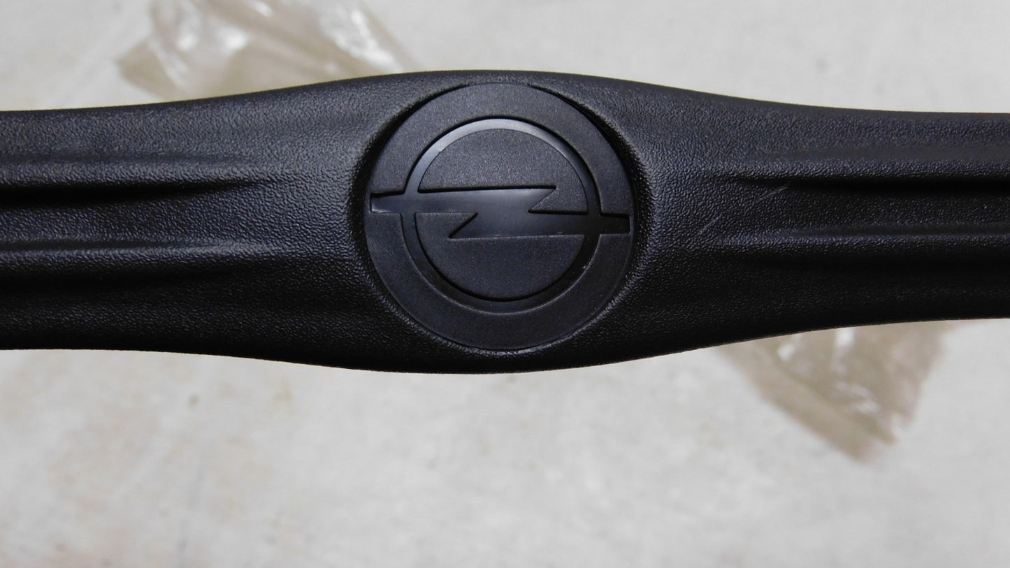 Blende Schwellerleiste vorne innen schwarz 2223200 90431681 Opel Omega B