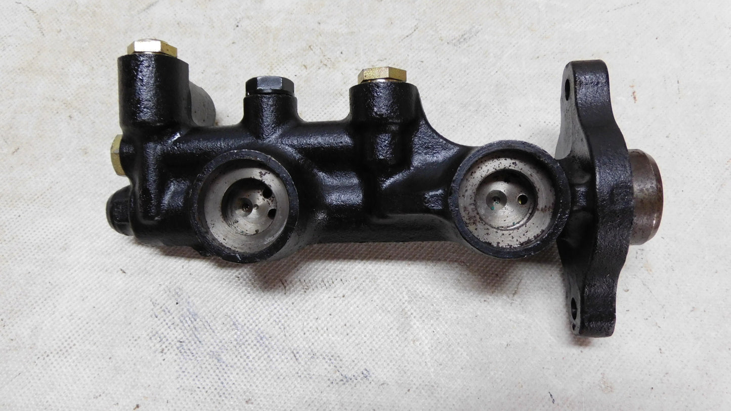 Hauptbremszylinder 558110 Delco Moraine 20 Opel Kadett Rekord Manta GT Commodore ?
