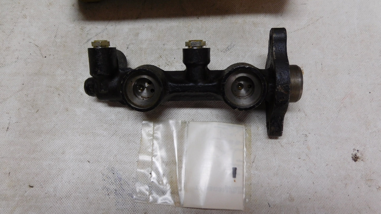 Hauptbremszylinder 558111 Delco Moraine 20 Opel Kadett Rekord Manta GT Commodore ?
