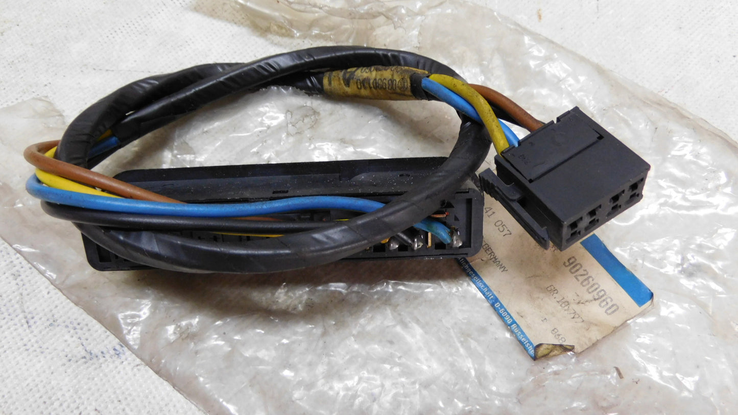 Schalter elektrische Fenster vorne links 1241057 90260960 Opel Omega A Senator B