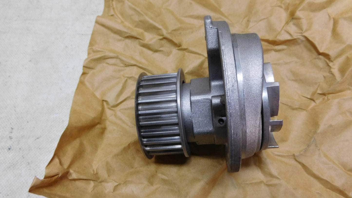 Wasserpumpe 1334646 93284724 Opel Astra F G Vectra Sintra Frontera Antara