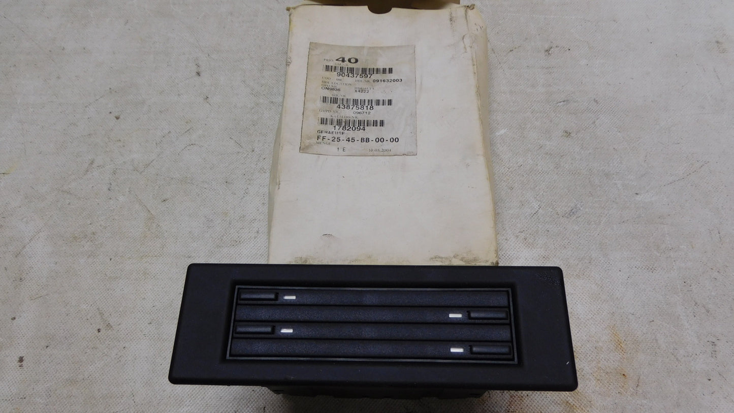 CD Fach Ablage Gehäuse schwarz 1782094 90437597 Opel Astra F G Frontera B