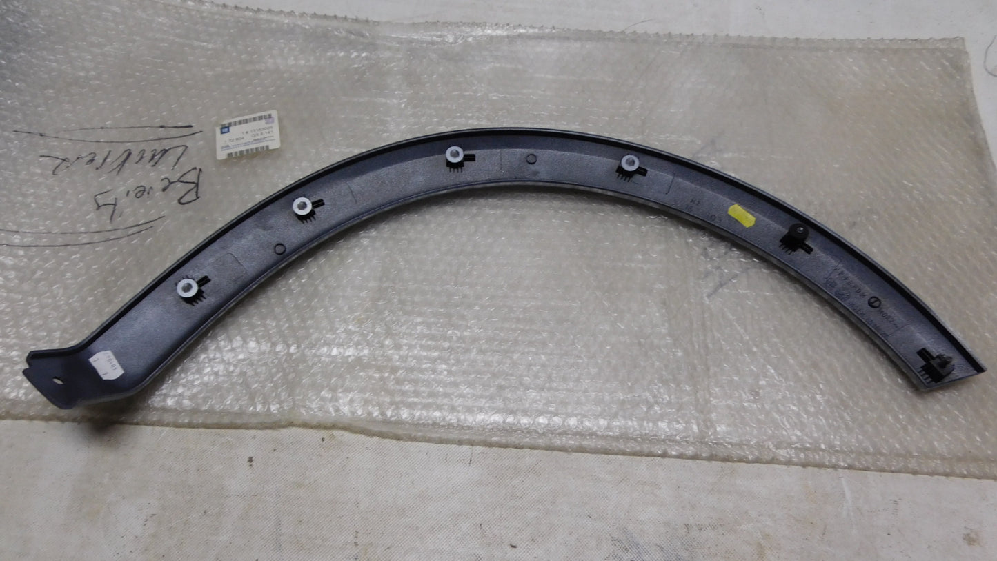 Blende Radausschnitt links 0172904 13163005 Opel V Corsa C Combo C