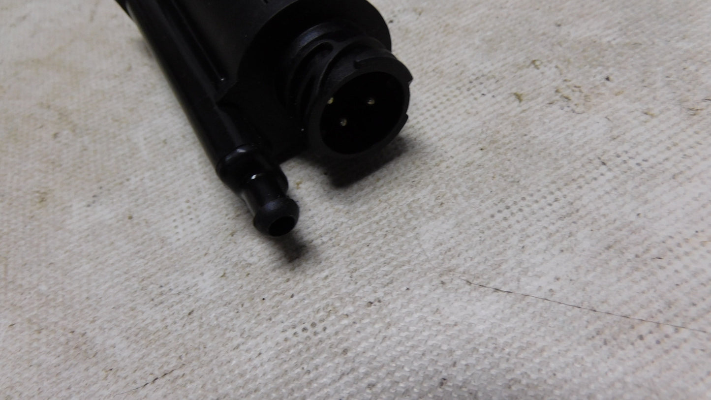 Scheibenwaschpumpe Waschwasserpumpe 24V 81264856033 MAN TGA TGX TGL TGS