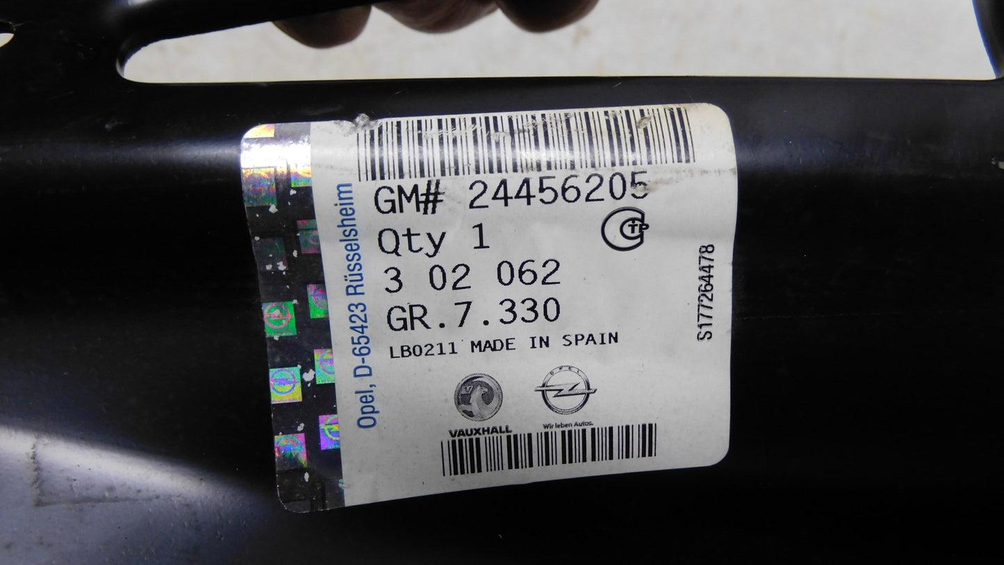 Stütze Vorderachse unten rechts 302062 24456205 Opel Signum Vectra C