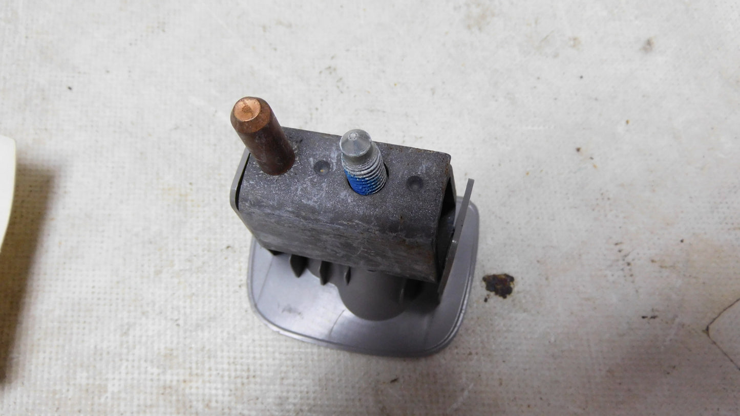 Halter Aufnahmen Gepäcknetz Hundegitter 1707937 93165060 Opel Astra H