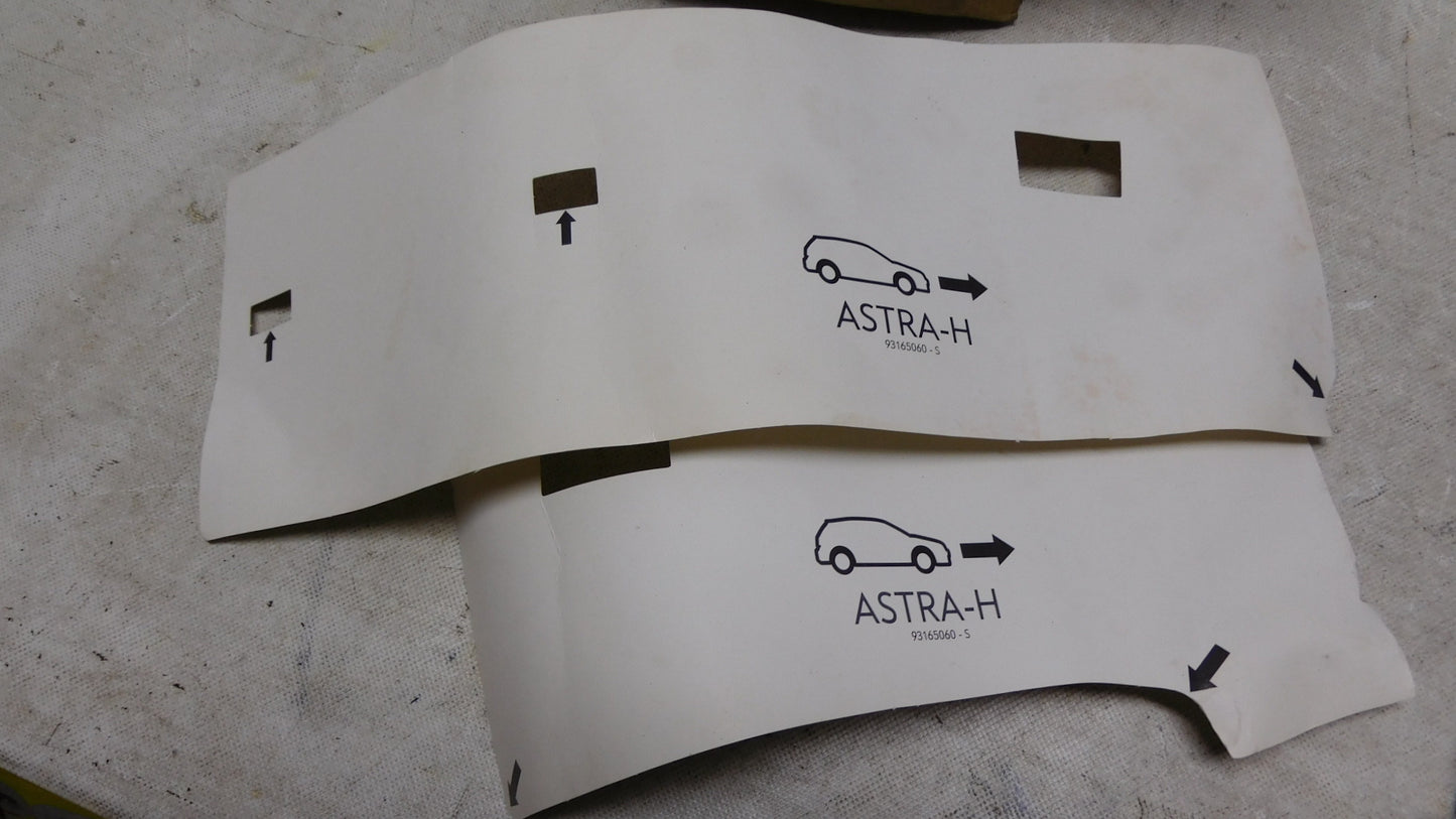 Halter Aufnahmen Gepäcknetz Hundegitter 1707937 93165060 Opel Astra H