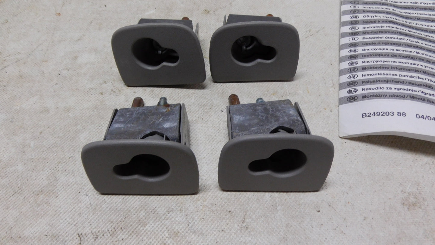 Halter Aufnahmen Gepäcknetz Hundegitter 1707937 93165060 Opel Astra H