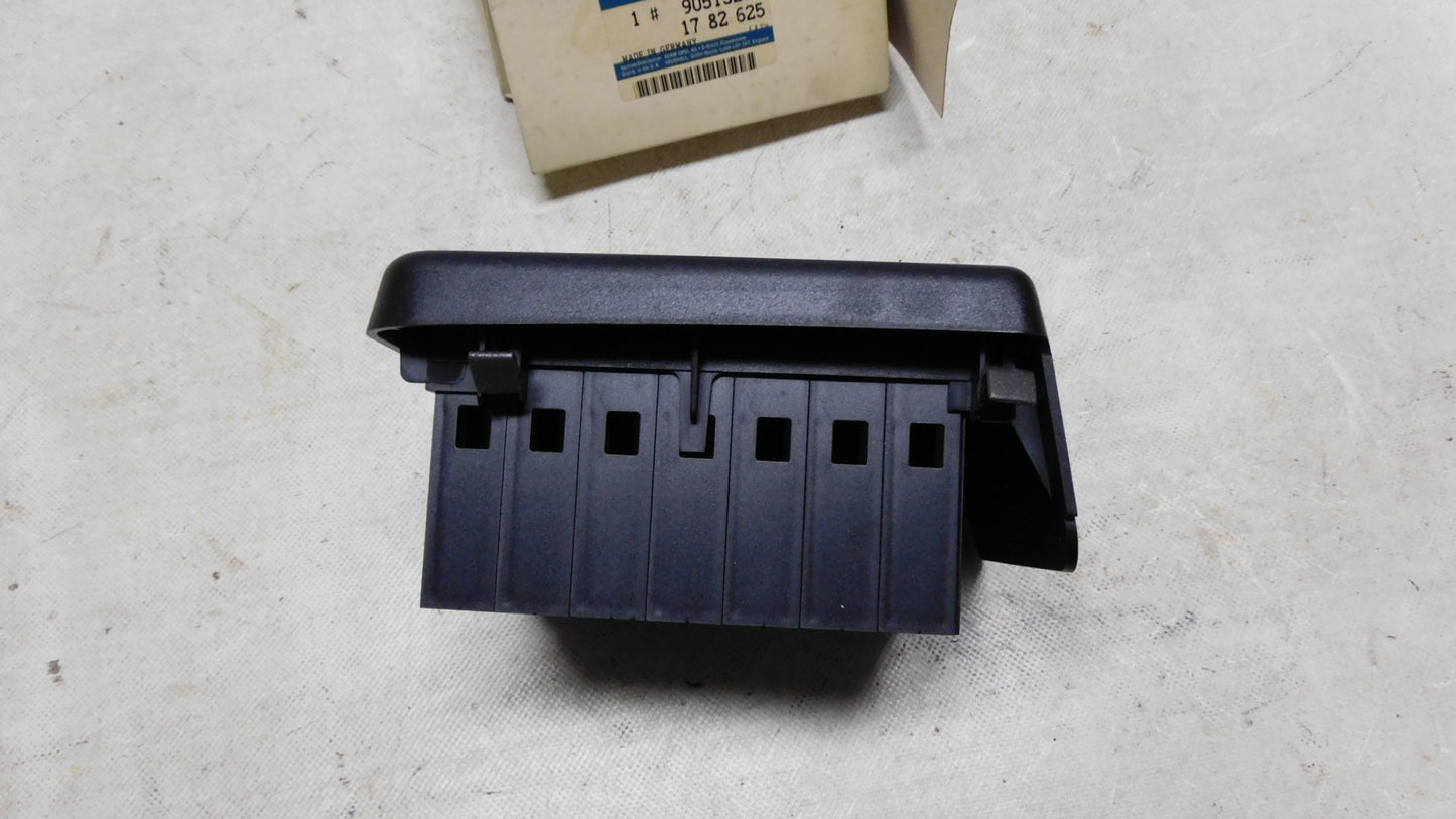 Cassettenbox Kassettenbox 7-fach Fischer C-Box 1782625 90513206 Opel Omega B
