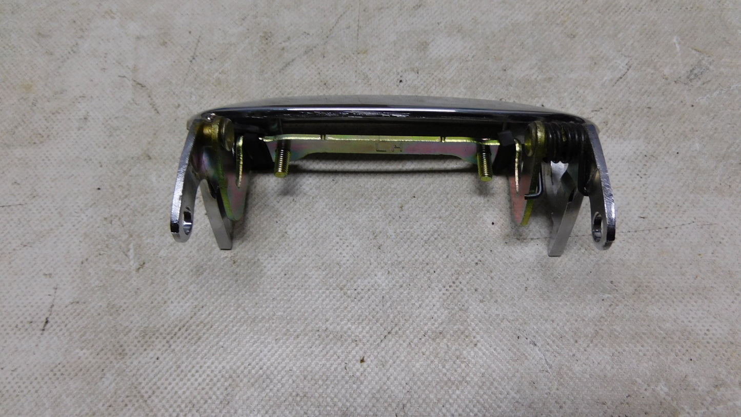 Türgriff hinten links 82607M3000 Nissan Datsun 310 1979-1982