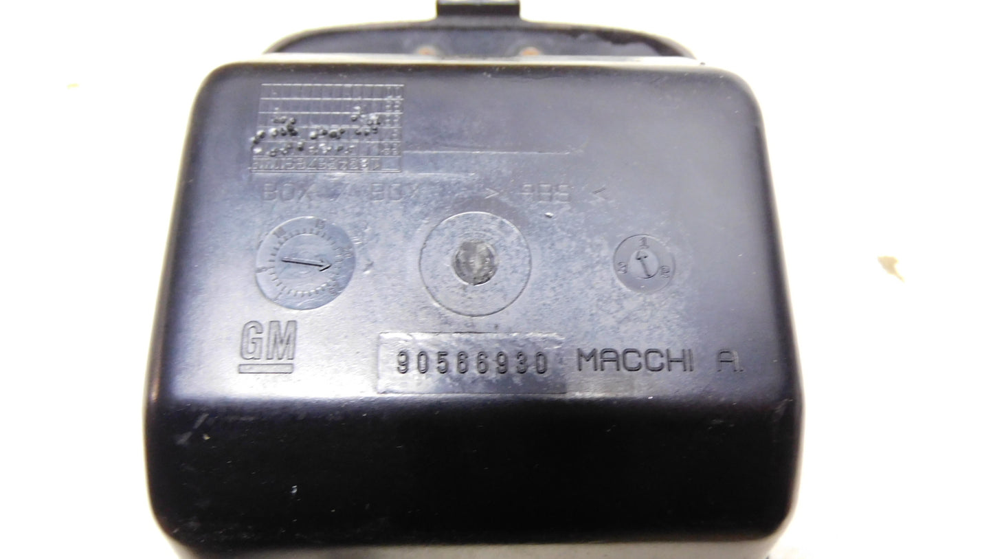 Armlehne Mittelkonsole Konsole 196671 90437731 Opel Omega B