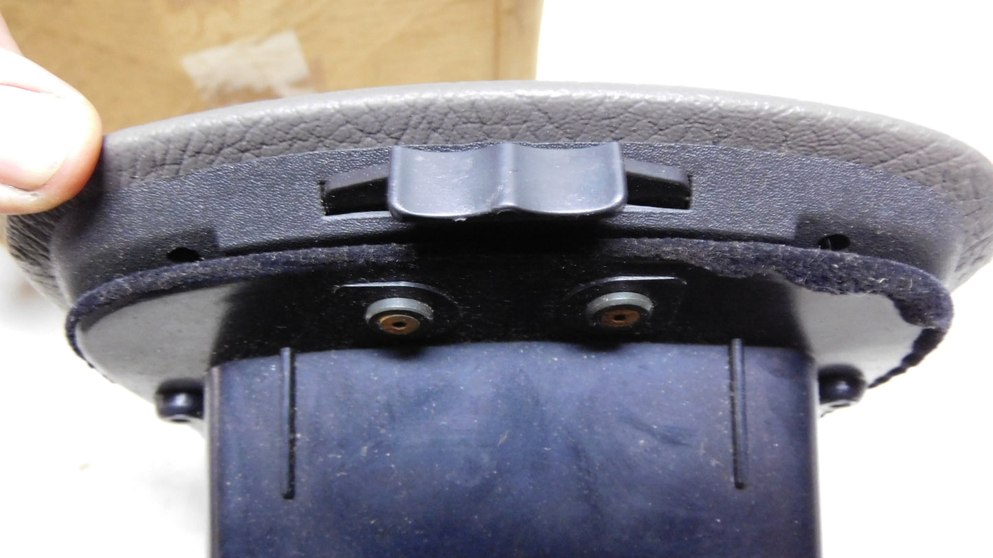 Armlehne Mittelkonsole Konsole 196671 90437731 Opel Omega B