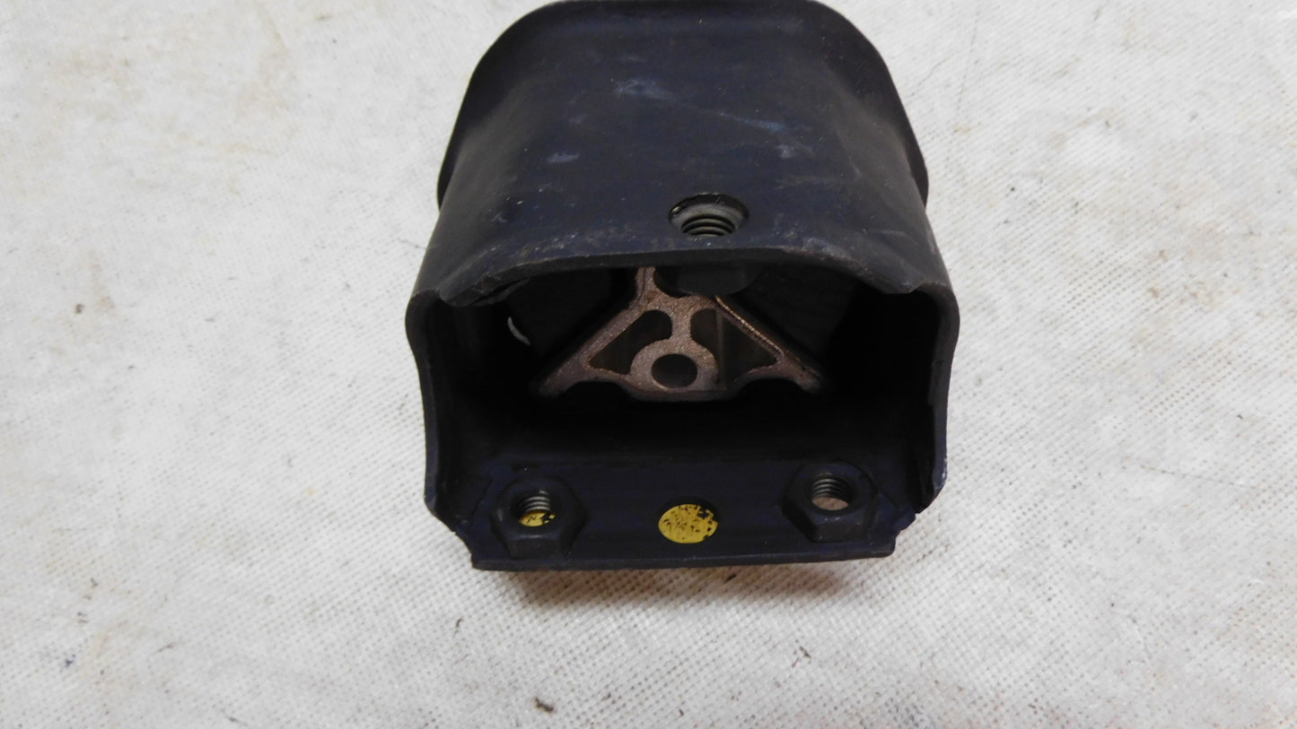 Motorlager Dämpfungsblock rechts 684267 90334757 Opel Kadett E