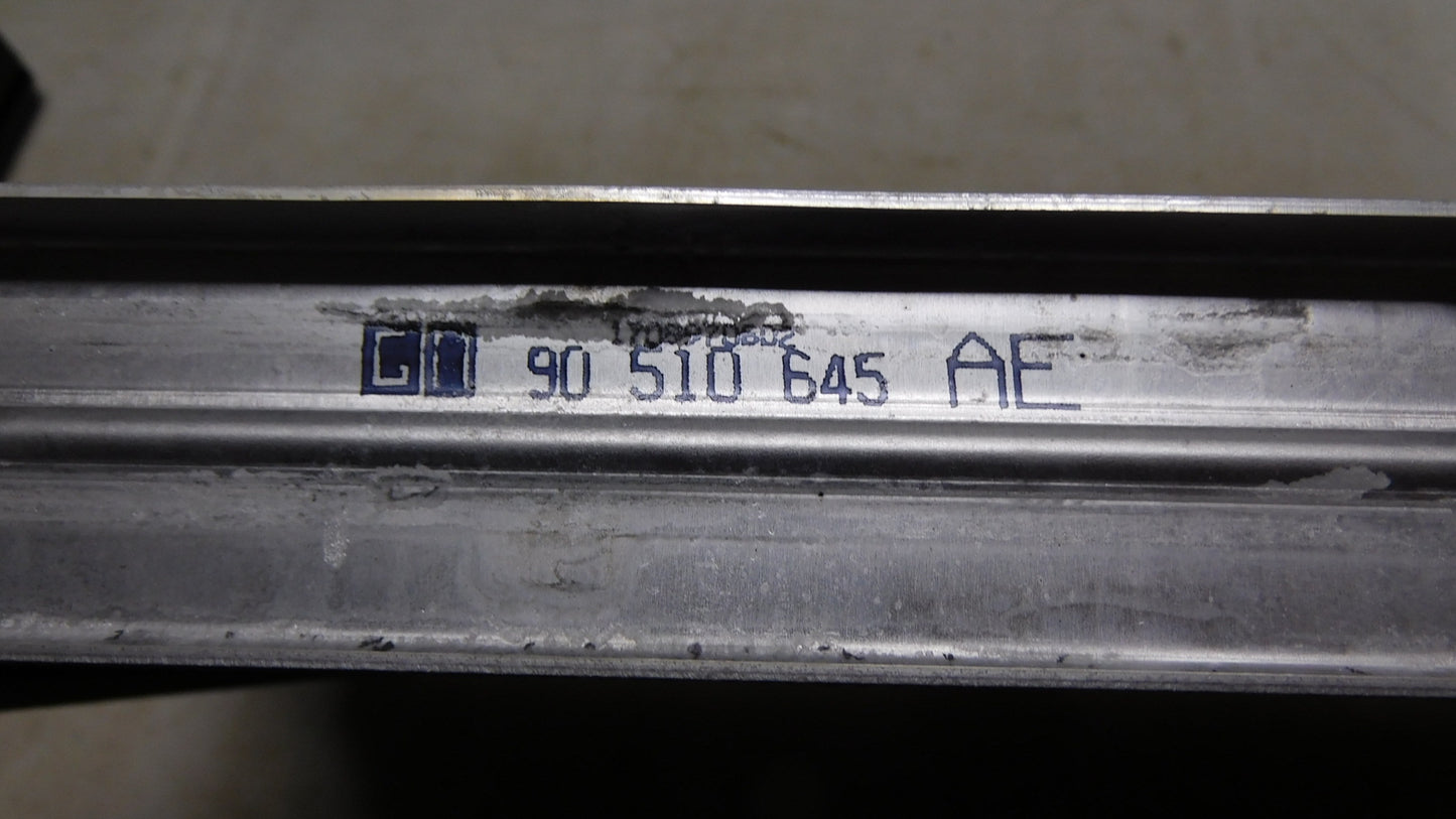 Kühler Wasserkühler Motorkühler 6302011 90510645 Opel Astra F