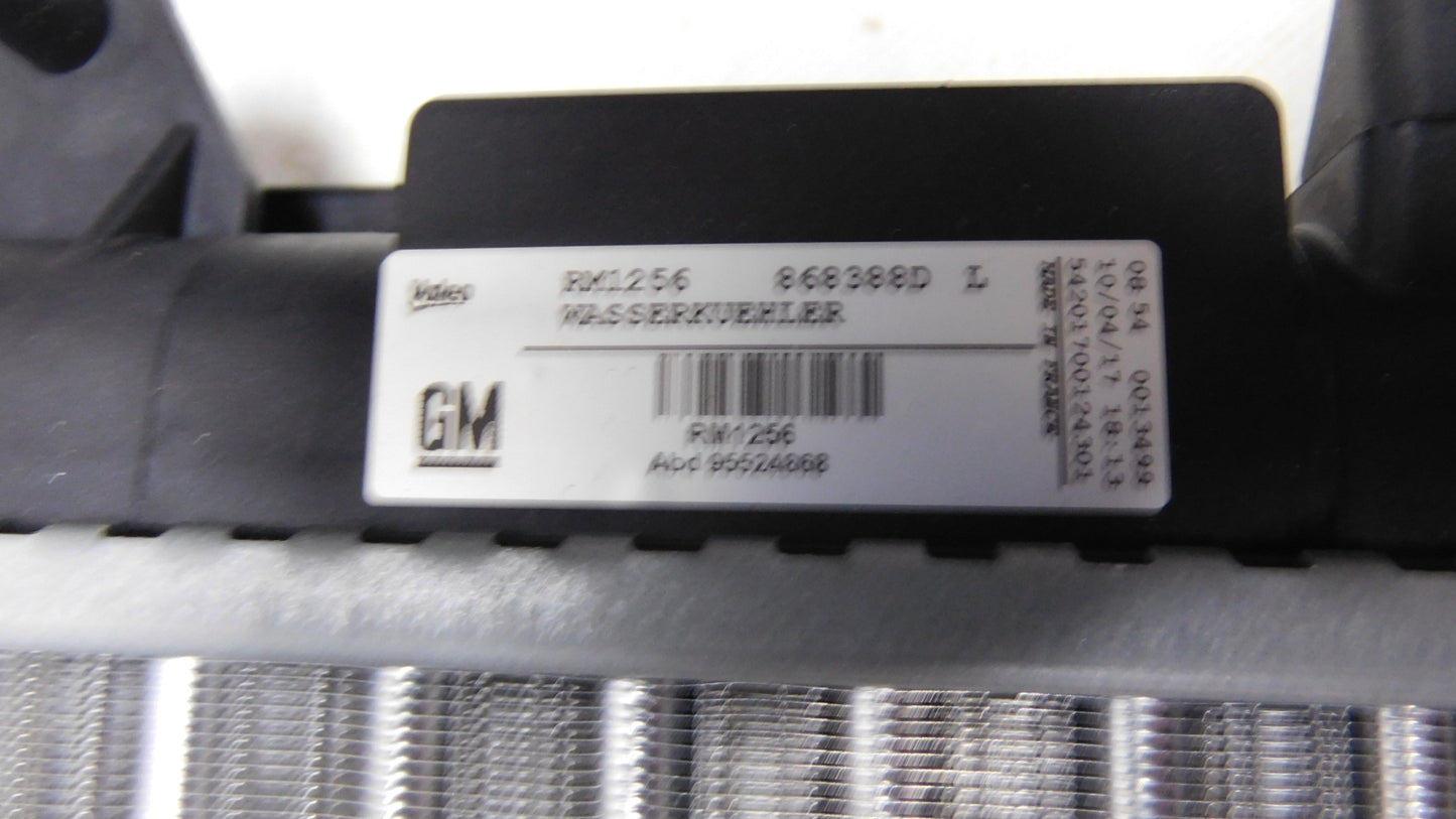 Kühler Wasserkühler Motorkühler 95524868 Opel Vectra C Signum Hyundai Saab Cadillac