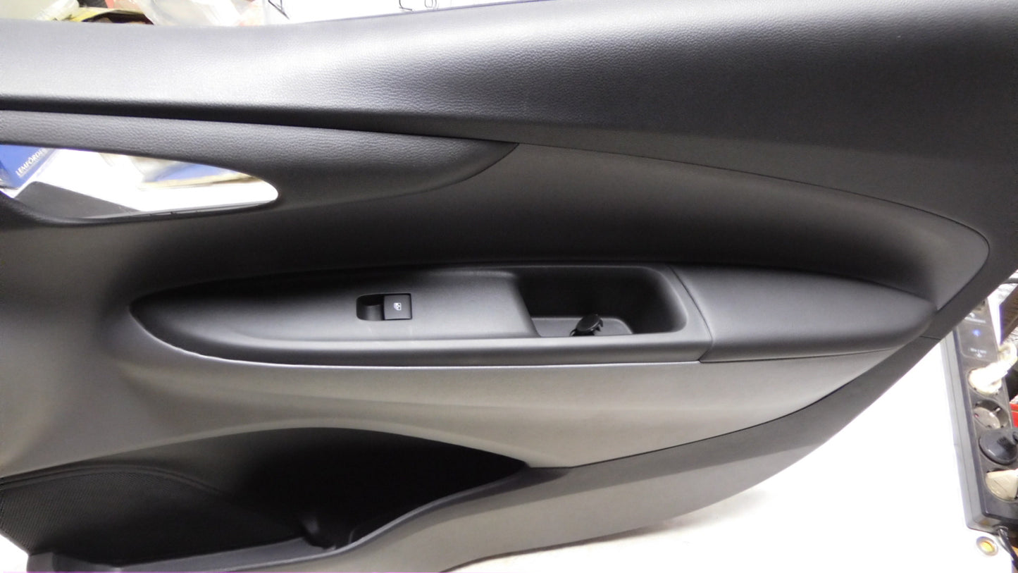 Türverkleidung Türpappe Innenverkleidung vorne rechts 7231993 42442139 Opel Karl