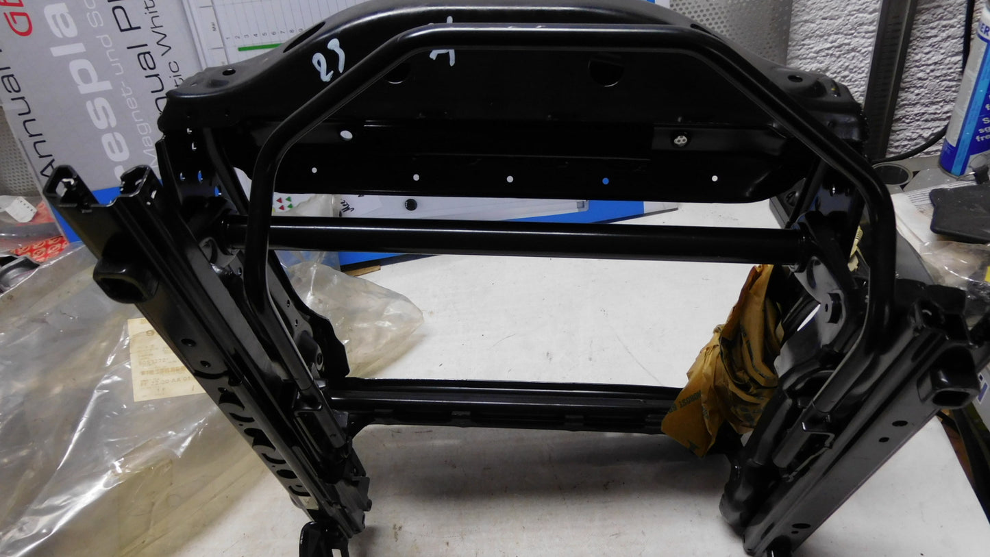 Sitzkonsole Sitzgestell Schiene links höhenverstellbar 5167523 13210462 Opel Corsa D E