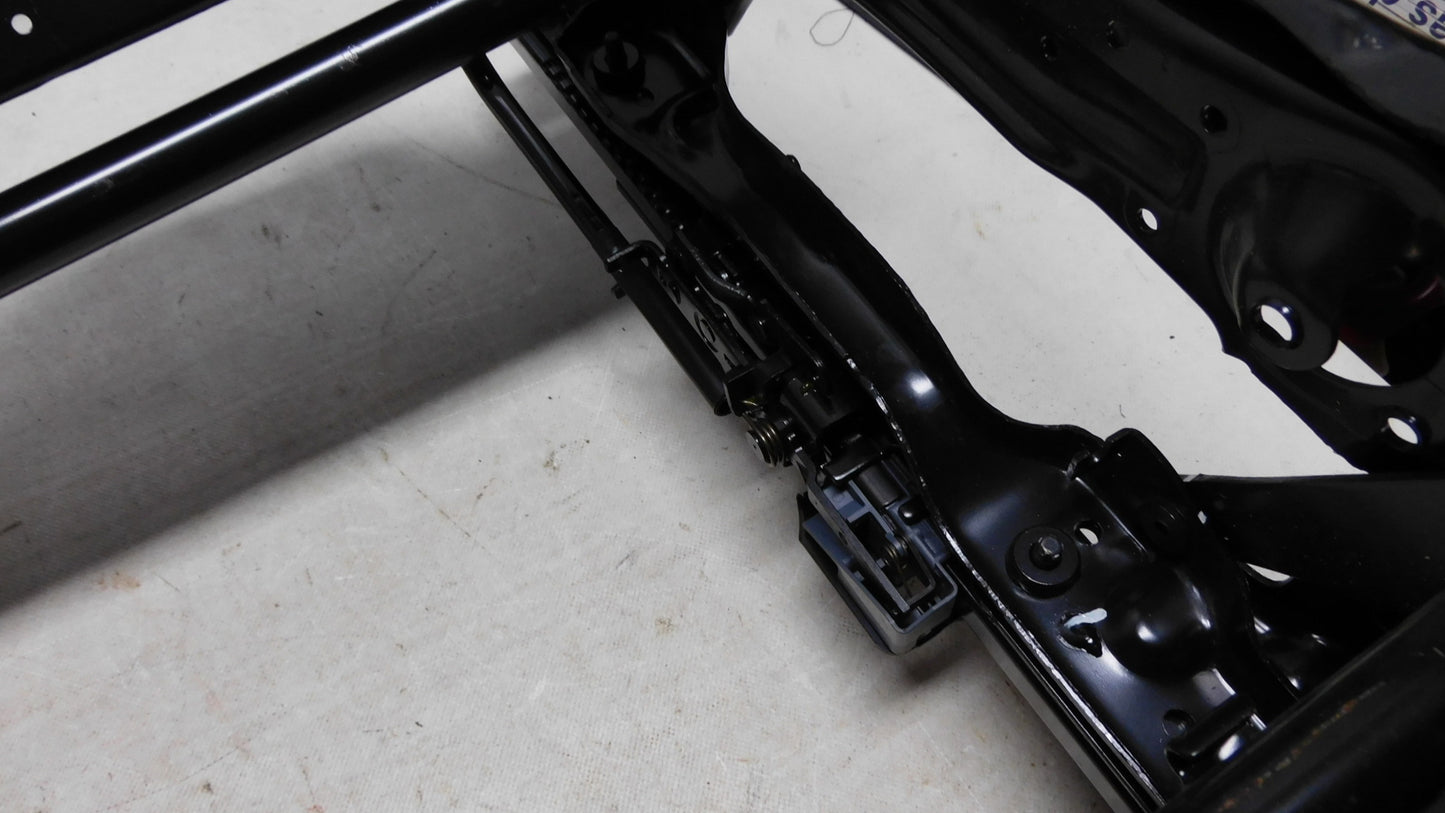 Sitzkonsole Sitzgestell Schiene links höhenverstellbar 5167523 13210462 Opel Corsa D E