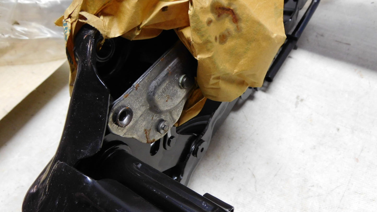 Sitzkonsole Sitzgestell Schiene links höhenverstellbar 5167523 13210462 Opel Corsa D E