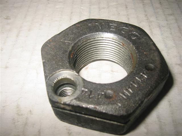 Mutter Einstellmutter Achsmutter Antriebswelle 7173068 IVECO Daily